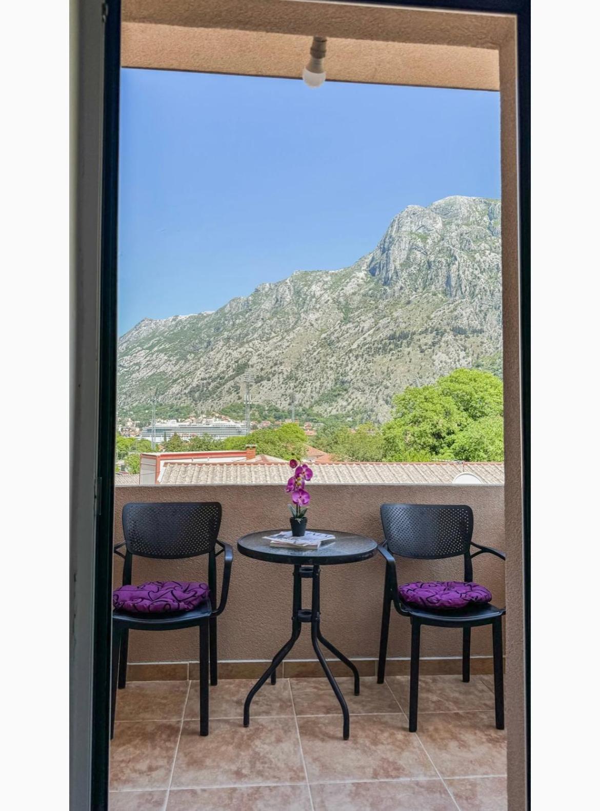 Pavle Near The Center With A View Апартаменты Котор